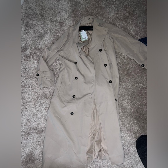 NWT! Beige H&M double breasted trench coat - small - Picture 5 of 5